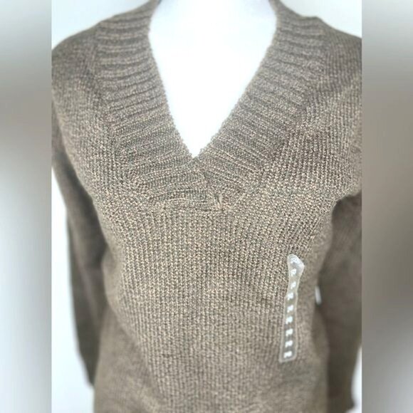 St. Johns Bay Petite Small V-Neck Sweater Acrylic/Polyester Brown - Picture 4 of 15